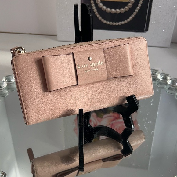 Kate Spade Blush Pink Zip round Wallet - Picture 8 of 11